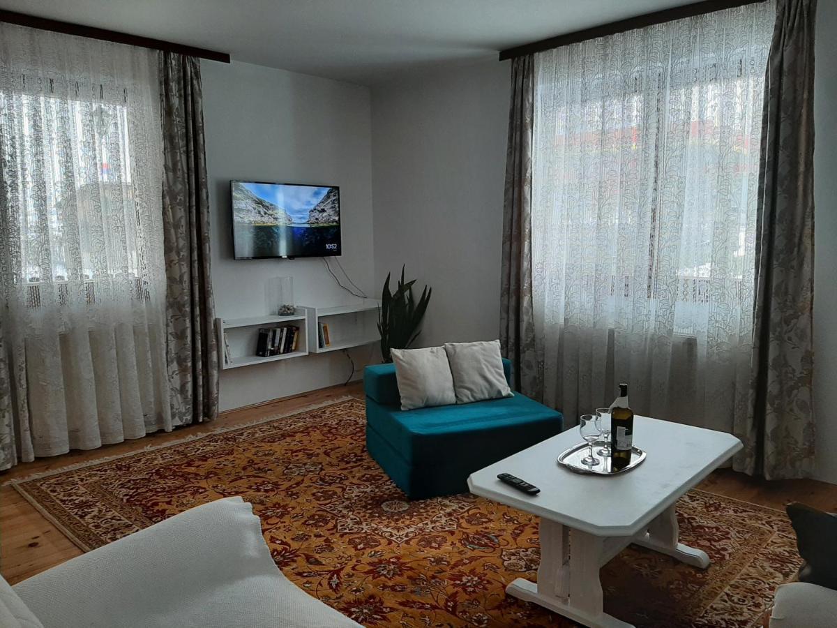 Aleksandar Apartmani ปาเล ภายนอก รูปภาพ